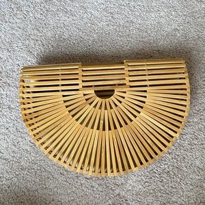 Bamboo structural bag with pouch and twilly